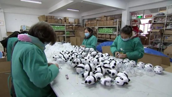 &ldquo;冰墩墩&rdquo;&ldquo;雪容融&rdquo;南通造 厂家初八开工补货
